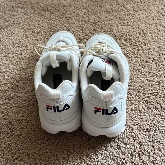Women’s Fila Disruptors size 6 - Picture 4 of 6